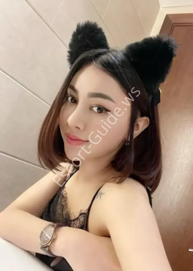 Yanni, Asiatica