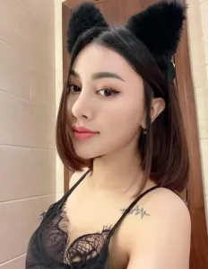Yanni, Asiatique
