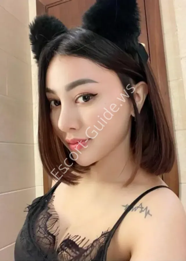 Yanni, Asiatica